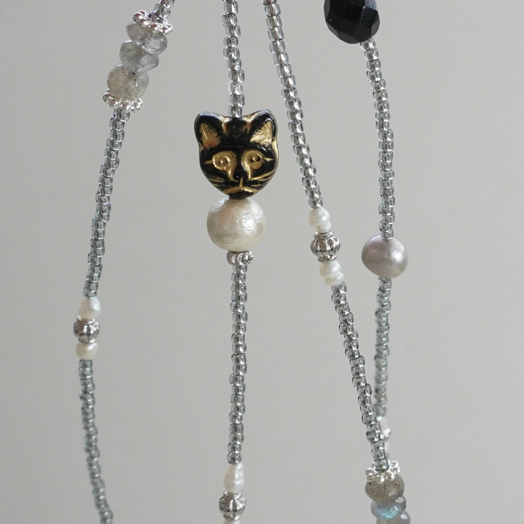 Rakuten - メガネチェーン レディース おしゃれ ネコ 猫 アニマル シルバー パール 母の日 プレゼント 軽量 グラスコード グラスチェーン ストラップ 眼鏡