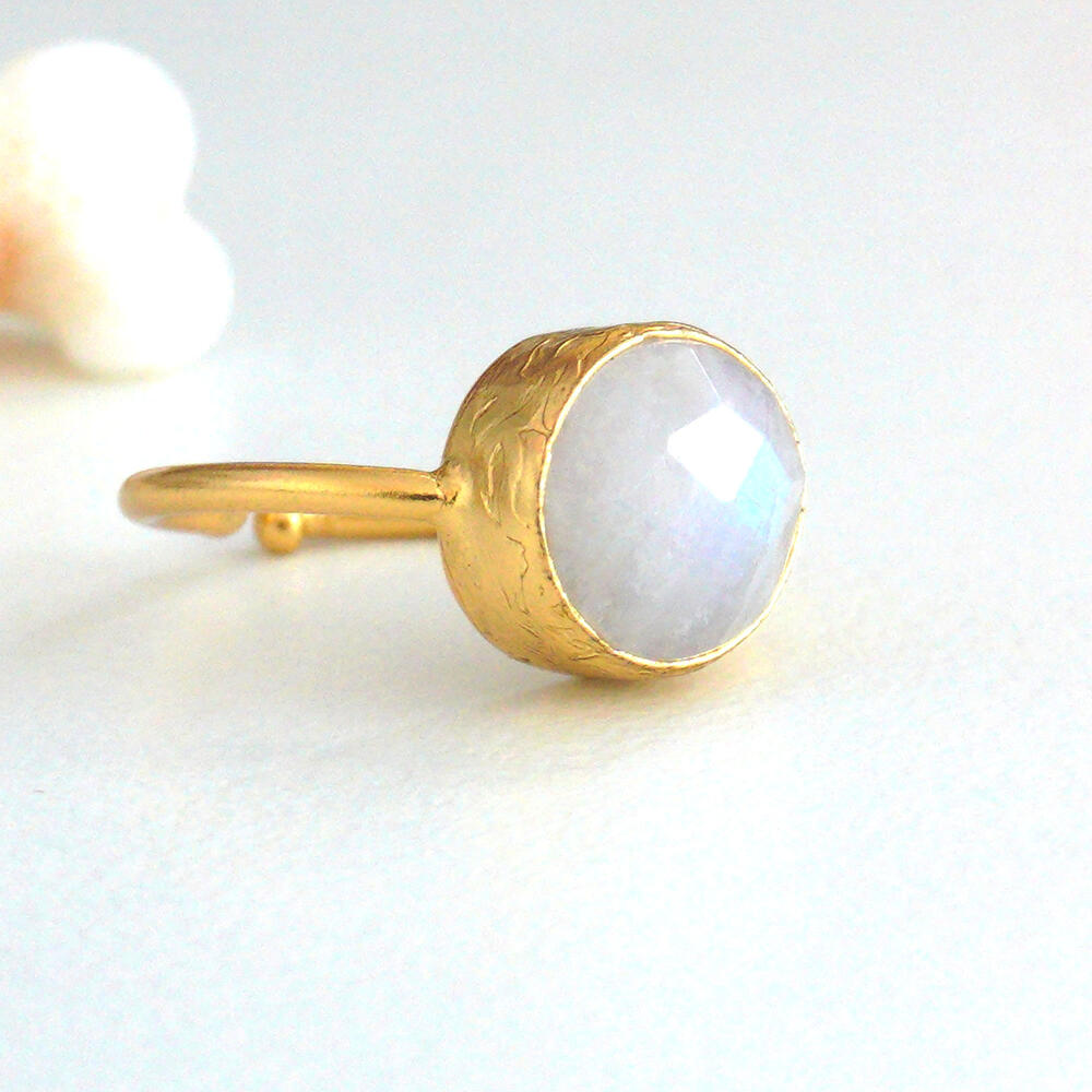 �ࡼ�󥹥ȡ��� ��� �饦��� ������� 1γ �ʱ� �ܥ�塼�� 6�� ������