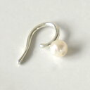 SASKIA DIEZ TXLA fBc 1 PEARL EAR CUFF