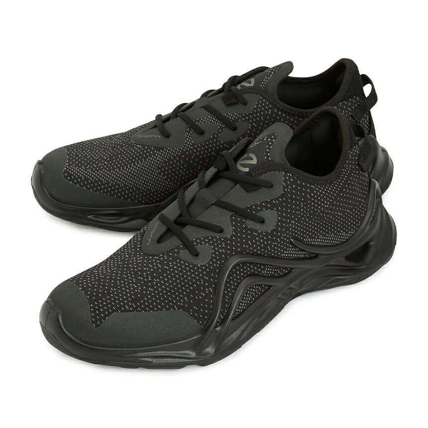 ECCO エコー 2025SS エコー スニーカー 商品説明 2025SS エコー スニーカー ブランド ECCO エコー 品番 825624 51052 素材 表地 - 合成繊維,PVC フェイクレザー, 裏地 - ミックストファイバ カラ― ブラック サイズ サイズ JPサイズ(CM) 39 25 40 25.5~26 41 26.5 42 27 43 27.5~28 ヒール 4.5CM 重さ/ケース入り 685g/936g(39 Size) 生産国 タイ王国 付属品 ハードケース, 商品 備考 ● 提供される実測サイズは、測定方法によっては若干異なる場合がございますので、予めご了承下さい。 ● 革製品の場合、ソフトでナチュラルな革で表面が違ったり、微細なシワやスクラッチがあることがありますが、不良品ではありませんので、ご了承ください。 ●メッキ処理された製品の場合、製品の特性上、使用及び摩擦によりメッキがはがれることがあり、メッキの変色、摩耗の毀損などは修理できない場合がありますので、ご了承ください。 ●当店でご購入された商品は、原則として、「個人輸入」としての取り扱いになり、全て韓国の釜山からお客様のもとへ直送されます。 ●個人輸入される商品は、全てご注文者自身の「個人使用・個人消費（日本に居住する者に寄贈される物で、当該寄贈を受ける者の個人的な使用に供される場合を含みます。）」が前提となります。第三者への譲渡・転売が法令で禁止されるもの（医薬品、医薬部外品、化粧品等を含みますが、これに限られません。）もございますのでご注意下さい。 ●色がある場合、モニターの発色の具合によって実際のものと色が異なる場合がある 注意事項生産時期及び入庫時期によってディテールが異なりランダムで発送されますのでご購入の際にご参考ください。 （選択不可） （本理由による無償交換/ 返品処理はできませんのでご了承ください。）
