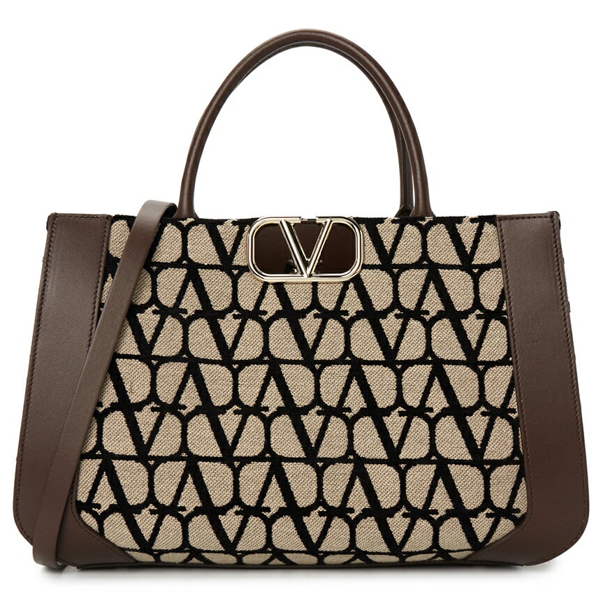 VALENTINO♡衝撃の軽さと可愛さに一目惚れしたバッグ VALENTINO♡衝撃の軽さと可愛さに一目惚れしたバッグ