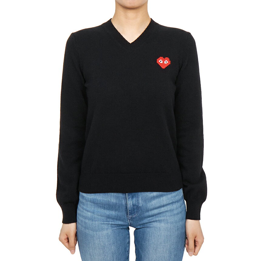 COMME DES GARCONS コムデギャルソン 2025FW コムデギャルソン ニット 商品説明 2025FW コムデギャルソン ニット ブランド COMME DES GARCONS コムデギャルソン 品番 AZ N081 051 1 素材 100% Wool カラ― ブラック サイズ サイズ 肩幅 バスト 袖幅 袖丈 総長さ JPサイズ(CM) モデル XS 30 38 14 55 51.5 85 - S 31.5 40.5 14.5 57 54 90 ● M 33 43 15 59 56.5 95 - L 34.5 45.5 15.5 61 59 100 - 重さ 222g(L Size) 生産国 日本 付属品 タグ, 商品, スベア糸 備考 ● 提供される実測サイズは、測定方法によっては若干異なる場合がございますので、予めご了承下さい。 ● 革製品の場合、ソフトでナチュラルな革で表面が違ったり、微細なシワやスクラッチがあることがありますが、不良品ではありませんので、ご了承ください。 ●メッキ処理された製品の場合、製品の特性上、使用及び摩擦によりメッキがはがれることがあり、メッキの変色、摩耗の毀損などは修理できない場合がありますので、ご了承ください。 ●当店でご購入された商品は、原則として、「個人輸入」としての取り扱いになり、全て韓国の釜山からお客様のもとへ直送されます。 ●個人輸入される商品は、全てご注文者自身の「個人使用・個人消費（日本に居住する者に寄贈される物で、当該寄贈を受ける者の個人的な使用に供される場合を含みます。）」が前提となります。第三者への譲渡・転売が法令で禁止されるもの（医薬品、医薬部外品、化粧品等を含みますが、これに限られません。）もございますのでご注意下さい。 ●色がある場合、モニターの発色の具合によって実際のものと色が異なる場合がある