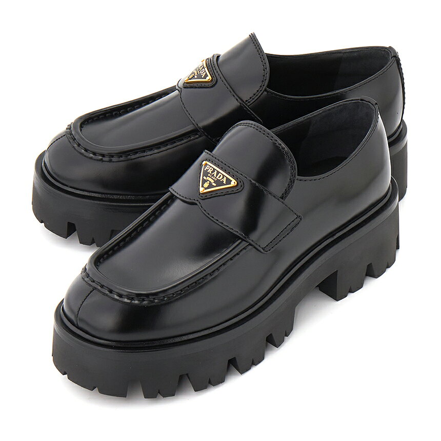 プラダ 2026FW プラダ ローファー 商品説明 2026FW プラダ ローファー ブランド プラダ 品番 1D185O 055 F0002 素材 表地 - 牛革, 裏地 - 牛革,スウェード カラ― ブラック サイズ サイズ JPサイズ(CM) 35.5 22.5 36 23 36.5 23.5 37 24 37.5 24.5 38 25 39 26 ヒール 5CM 重さ/ケース入り 973g/1657g(36 Size) 生産国 イタリア 付属品 ハードケース, ダストバッグ 備考 洗濯禁止（柔らかい布などで拭いてください。革製品の場合、使い方や環境（湿度、温度、雨、雪、光、摩擦、体熱や汗）によって製品の移染及び損傷、変形の可能性があるのでご注意ください。革製品の損傷および変形または引き手などの付属品の毀損や紛失などで追加付属品の提供はできませんのでAアフタサービスは不可とさせていただきます。 ● 提供される実測サイズは、測定方法によっては若干異なる場合がございますので、予めご了承下さい。 ● 革製品の場合、ソフトでナチュラルな革で表面が違ったり、微細なシワやスクラッチがあることがありますが、不良品ではありませんので、ご了承ください。 ●メッキ処理された製品の場合、製品の特性上、使用及び摩擦によりメッキがはがれることがあり、メッキの変色、摩耗の毀損などは修理できない場合がありますので、ご了承ください。 ●当店でご購入された商品は、原則として、「個人輸入」としての取り扱いになり、全て韓国の釜山からお客様のもとへ直送されます。 ●個人輸入される商品は、全てご注文者自身の「個人使用・個人消費（日本に居住する者に寄贈される物で、当該寄贈を受ける者の個人的な使用に供される場合を含みます。）」が前提となります。第三者への譲渡・転売が法令で禁止されるもの（医薬品、医薬部外品、化粧品等を含みますが、これに限られません。）もございますのでご注意下さい。 ●通関時に関税・輸入消費税が課税される可能性があります。課税額はご注文時には確定しておらず、通関時に確定しますので、商品の受け取り時に着払いでお支払いください。詳細は こちらご確認下さい。 ●色がある場合、モニターの発色の具合によって実際のものと色が異なる場合がある