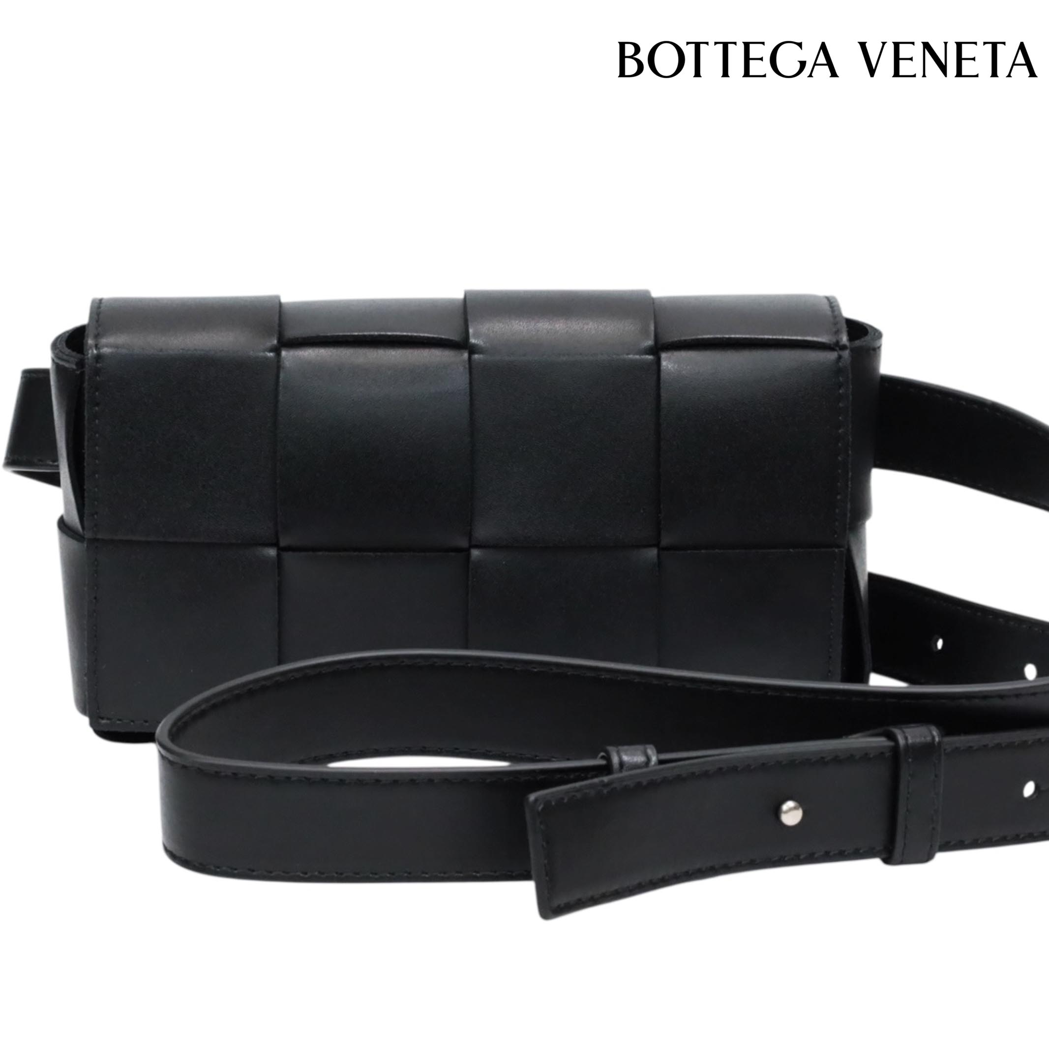 【返品OK】【中古ABランク】BOTTEGA VENETAボッテガヴェネタ マキシイントレチャート カセット レザー ボディバッグ ウエストポーチ ブラック レ...