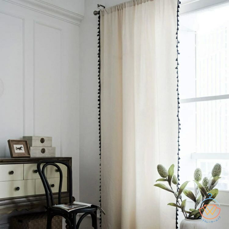 カーテン 半遮光 おしゃれ 北欧 既製 ベージュ UVカット UV 紫外線カット 出窓 小窓 遮像 ベッドルーム 部屋アレンジ リビング キッチン エレガント シンプル 洗濯可能 水洗い 突っ張り式 無地 毛玉飾り