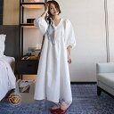 送料無料 シャツワンピース ワンピース ロング マキシ丈 春 夏 半袖 白 Vネック 大きいサイズ ボリューム袖 五分袖 パフスリーブ バルーンスリーブ フレア 韓国 ファッション シンプル 無地 大人可愛い カジュアル おしゃれ ナチュラル 20代 30代 40代 新生活