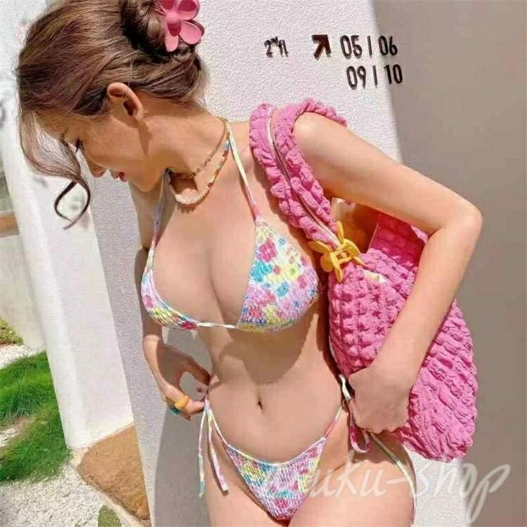 ビキニ 水着 花柄 セクシー カラフル 紐ビキニ レディース 三角ビキニ フラワー 小花柄 華やか 可愛い セパレート 水着 上下セット ピンク ワイヤー無し パット付き ホルターネック リボン ボタニカル 個性的 大人可愛い おしゃれ