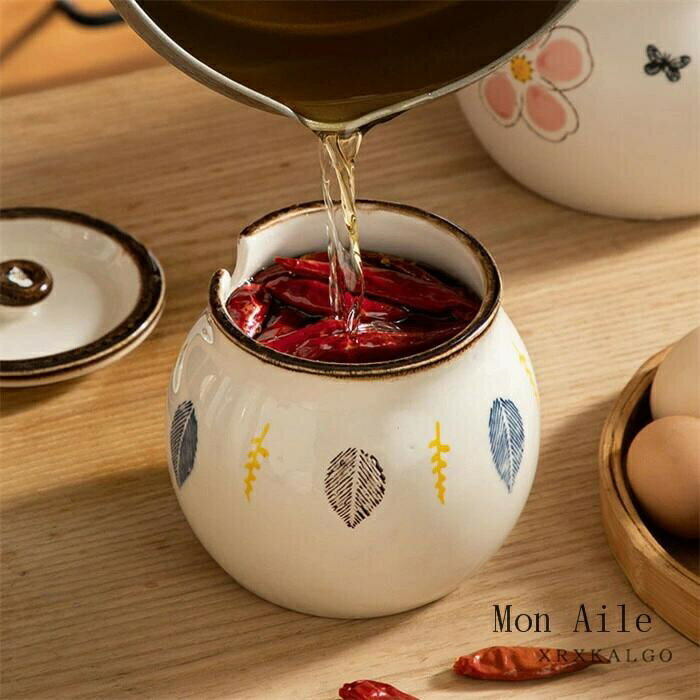 調味料入れ スプーン付き おしゃれ 陶磁器 シンプル 400ml 食器 卓上 雑貨 生活雑貨 保存容器 結婚祝い 引越し祝い 誕生日 プレゼント お祝い 家庭用...