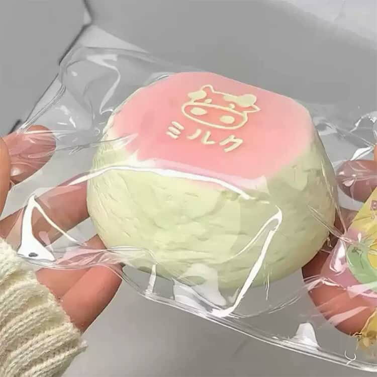 2個セット ケーキ スクイーズ 握って遊ぶ 全4種 水感スクイーズ牛乳 スクイーズケ...