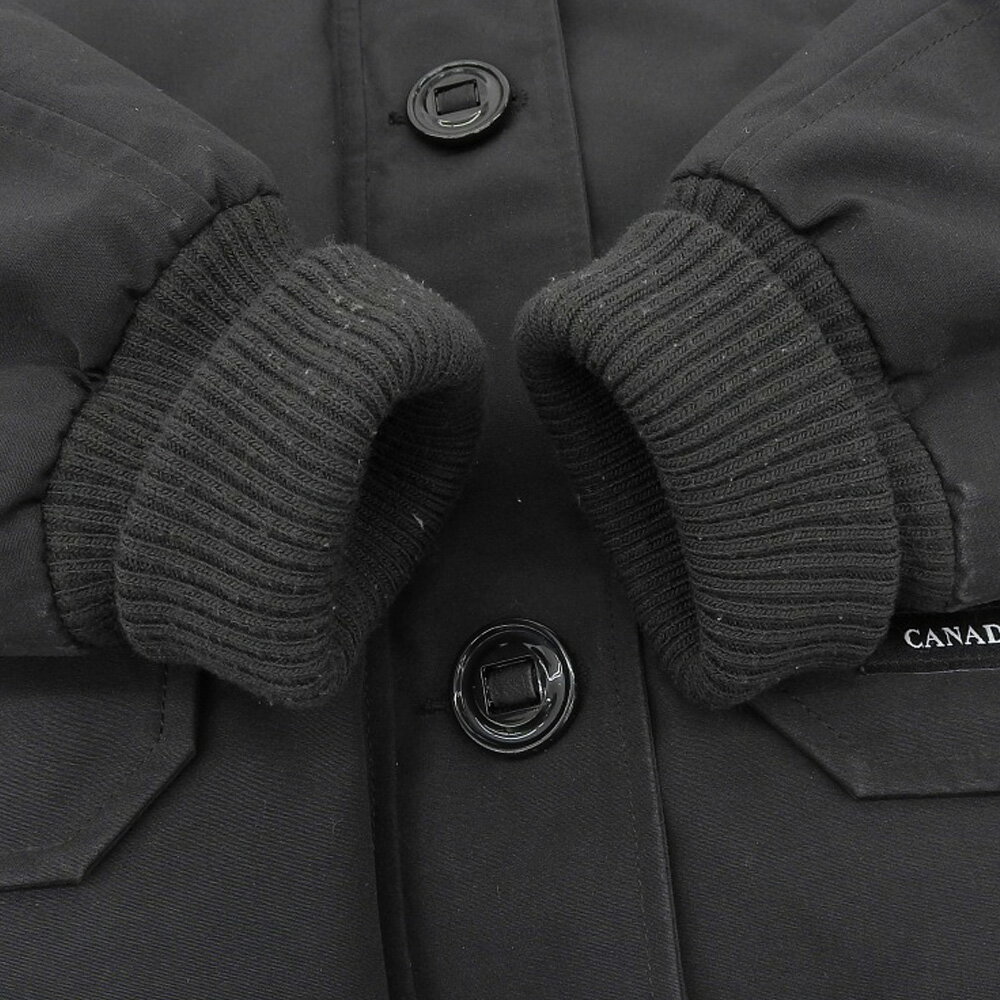 【中古】美品 CANADA GOOSE カナダグース CHILLIWACK BOMBER チリワックボンバージャケット ダウンジャケット 7999LA S P 160/84A ブラック レディース Luxs ブランド古着のリュクス