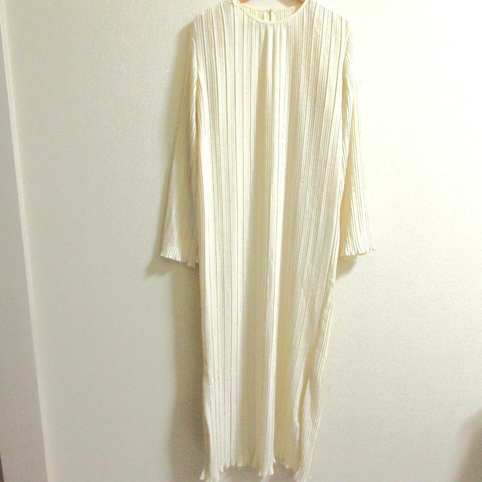 【中古】良品 Acka エーシーケーエー サイドスリット 袖スリット ロング プリーツワンピース Acka-H015 サイズ2 アイボリー レディース Luxs ブランド古着のリュクス(4)