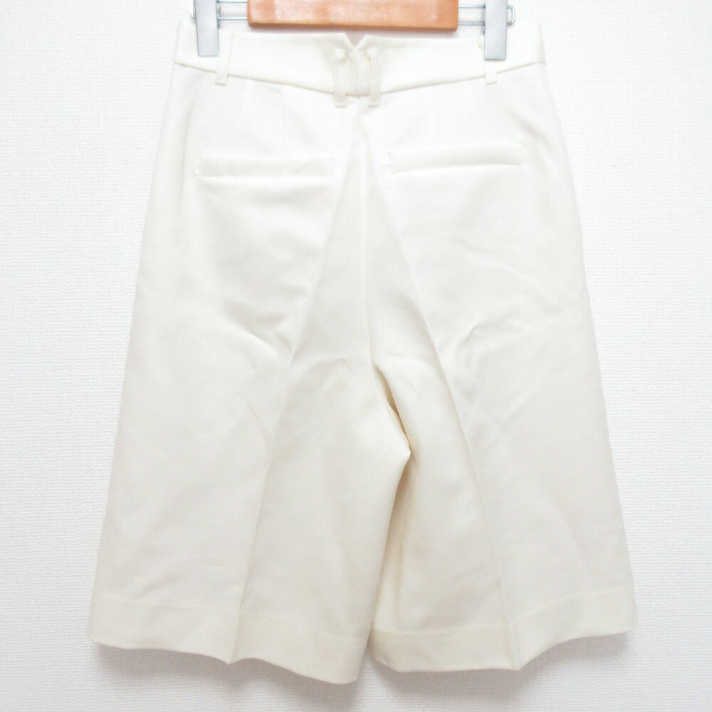 Luxs（ブランド古着のリュクス）の【中古】未使用 24AW Grace CLASS グレースクラス ウールツイルハーフパンツ 0224416124 サイズ38 キナリ レディース Luxs ブランド古着のリュクス｜アングル2