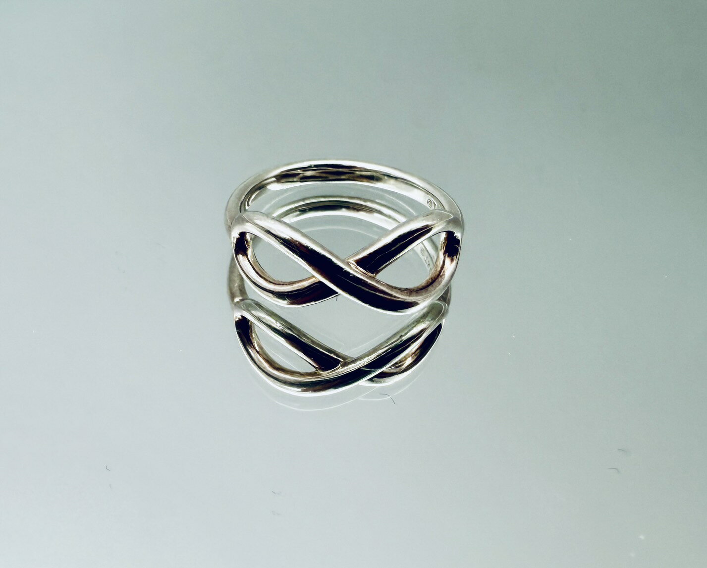 ★廃盤品★ ティファニー/Tiffany&co. インフィニティ リング オールドティファニー シルバー SV925 AG925 指輪 7号 箱・保存袋有りのサムネイル