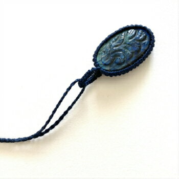 ラブラドライトペンダント ムガル調 カービング ラブラドライト 天然石 天然石アクセサリー アクセサリー