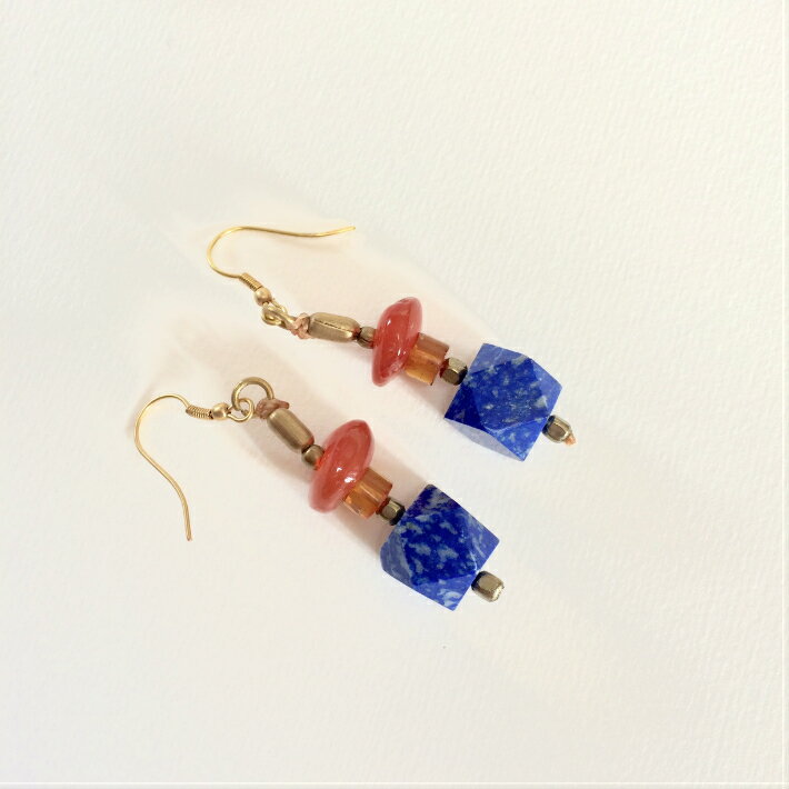 ラピスラズリピアス ラピス ラピスラズリ 天然石ピアス天然石アクセサリー ブルー 青 12月誕生石 ラピスアクセサリー ラピスブルー パワーストーン LAPISLAZULI チャクラ サードアイ バランス ジェム ジェムストーン天然石 ナチュラルヒーリング