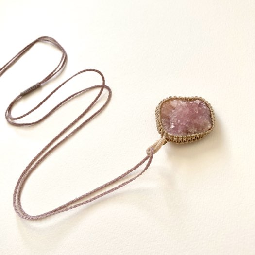 ピンクアメジストペンダント