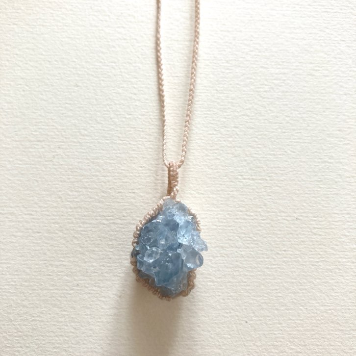 Rakuten - セレスタイトペンダント 天青石 celestine 水色青ブルー セレスタイン