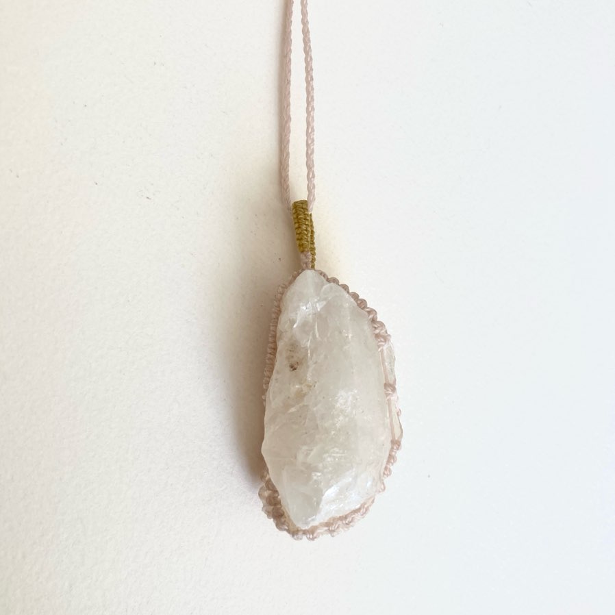 カイラス水晶ペンダント カイラスクォーツペンダント 水晶