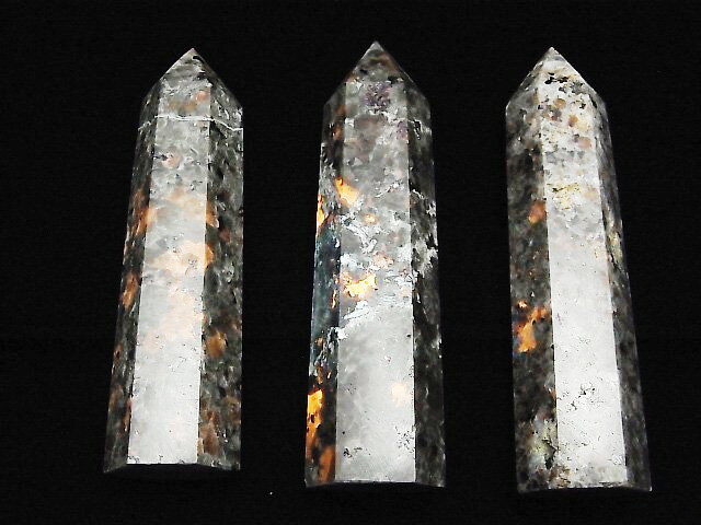 六角柱 ユーパーライト 原石 約84～93×25～27×20～25mm UVライトで光る蛍...