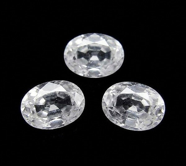 Rakuten - ルース 天然 ホワイトジルコン オーバルファセットカット 6×4mm 1個売り