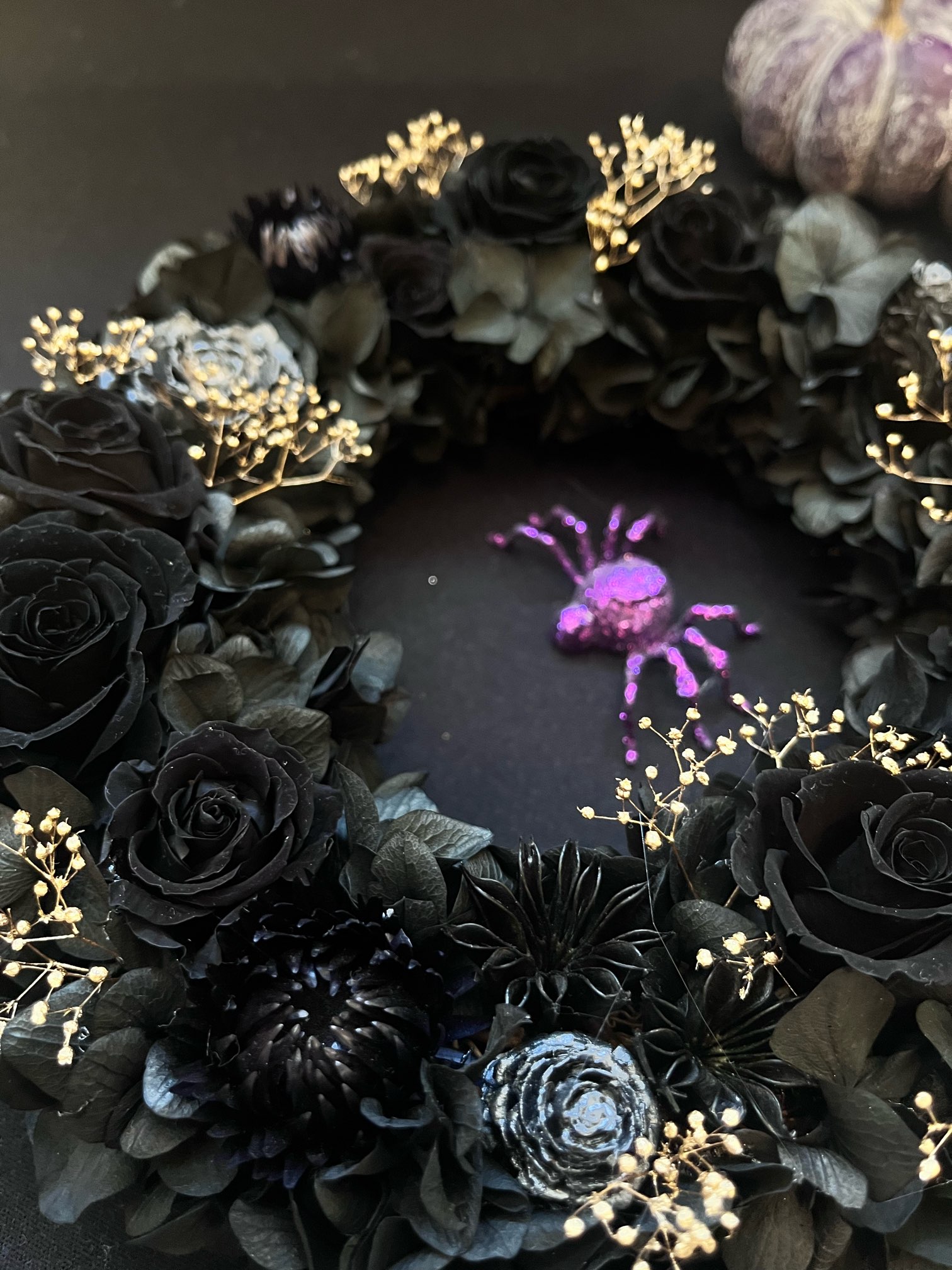 【プリザーブドフラワー】フラワーリース　ギフト　プレゼント　黒バラ　お祝い　　お誕生日　ハロウィン　クリスマスのサムネイル