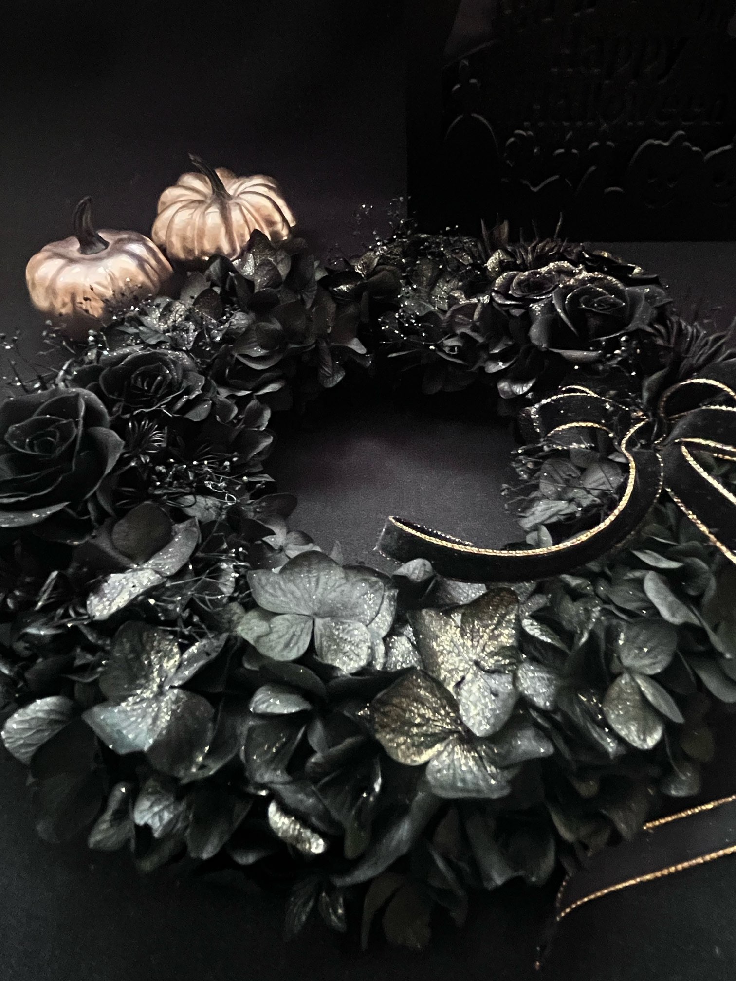 【プリザーブドフラワー】フラワーリース　ギフト　プレゼント　黒バラ　お祝い　　お誕生日　ハロウィン　クリスマス　【限定1個】のサムネイル