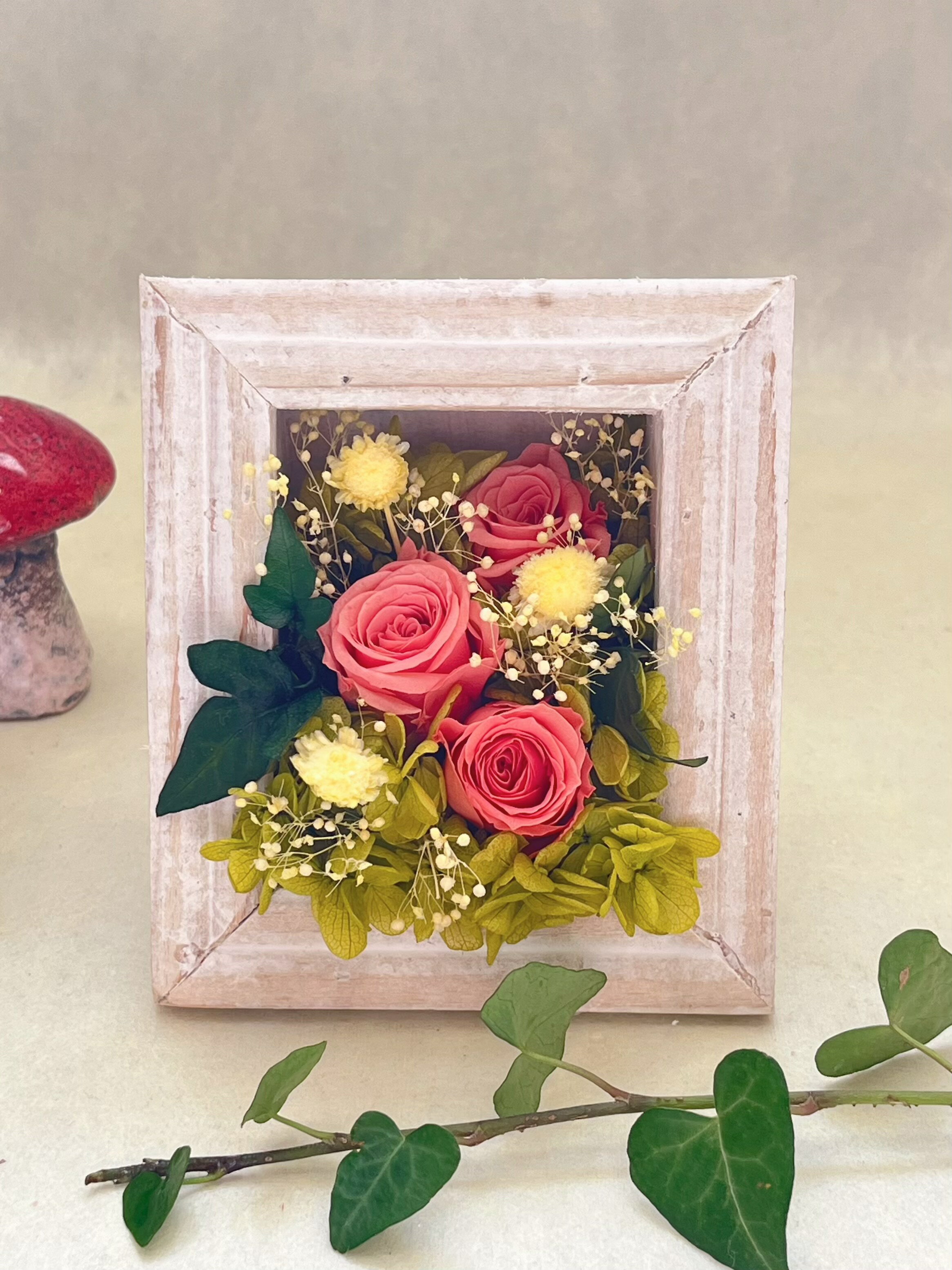 【プリザーブドフラワー】ギフト ウッドフレーム お祝い 出産 結婚祝い お誕生日 【母の日】お見舞い 退職 黄色 【3000円ギフト】