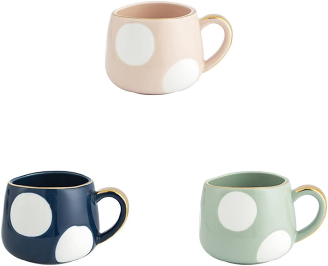 　　　 ◆◇◆売れている秘密◆◇◆ いろんな色があるから、家族で使っても、みんなが集まった時に使っても、統一感があり、おしゃれに使えます。耐久性に優れ、毎日ご使用いただけます。 ご来訪ありがとうございました。当店で注文を受けた後、3日以内に出荷いたします。出荷に成功した後、商品は通常8~15日程度でお客様の手元に届きます。しかし、悪い天気や面倒な通関手続きに遭遇すると、配送時間が延長されます。ご了承ください。ありがとうございます。 商品サイズ：上部直径約8.5cm、高さ約8.5cm、 容量：約380ml。 商品仕様：電子レンジ可、食器洗浄機可。 *焼物のため，多少の寸法ずれが生じる事があります。予めご了承下さい。 シンプルなのに素敵に見える、毎日の暮らしを楽しむ普段使いのうつわ。日々の、何気ない暮らしにある食卓のワンシーンを、ナチュラルに素敵に。新たに食器の新調を考えている方や、新生活のスタートなどでまとめ買いをしたい方にもおすすめ。 きれいなマグカップです。陶製ならではのぬくもりを感じさせる厚みと、思わず手にとってみたくなるサイズ感。普段使いはもちろん、誕生日などの贈り物ギフトにもおすすめです。 マグカップ レッド イエロー グリーン ネイビー ホワイト ブラウン ブルー グリーン グレー アイボリー ブラック ベージュ 黒 赤 青 緑 黄 白 茶 水色 紫 紺青 無地 コーヒーカップ こどもの日 母の日 父の日 敬老の日 ギフト 贈り物 プレゼント 誕生日 結婚祝い 新築祝い 入学祝い 祝卒業。 　　　◆◇◆注意事項◆◇◆ご覧のモニターの環境、撮影環境により実物と色味が異なって見える場合がございます。湿った状態で他のものと擦り合わせると色が移る恐れがあります。濃色品の洗濯時は、白色、淡色と分けて洗ってください。説明 -