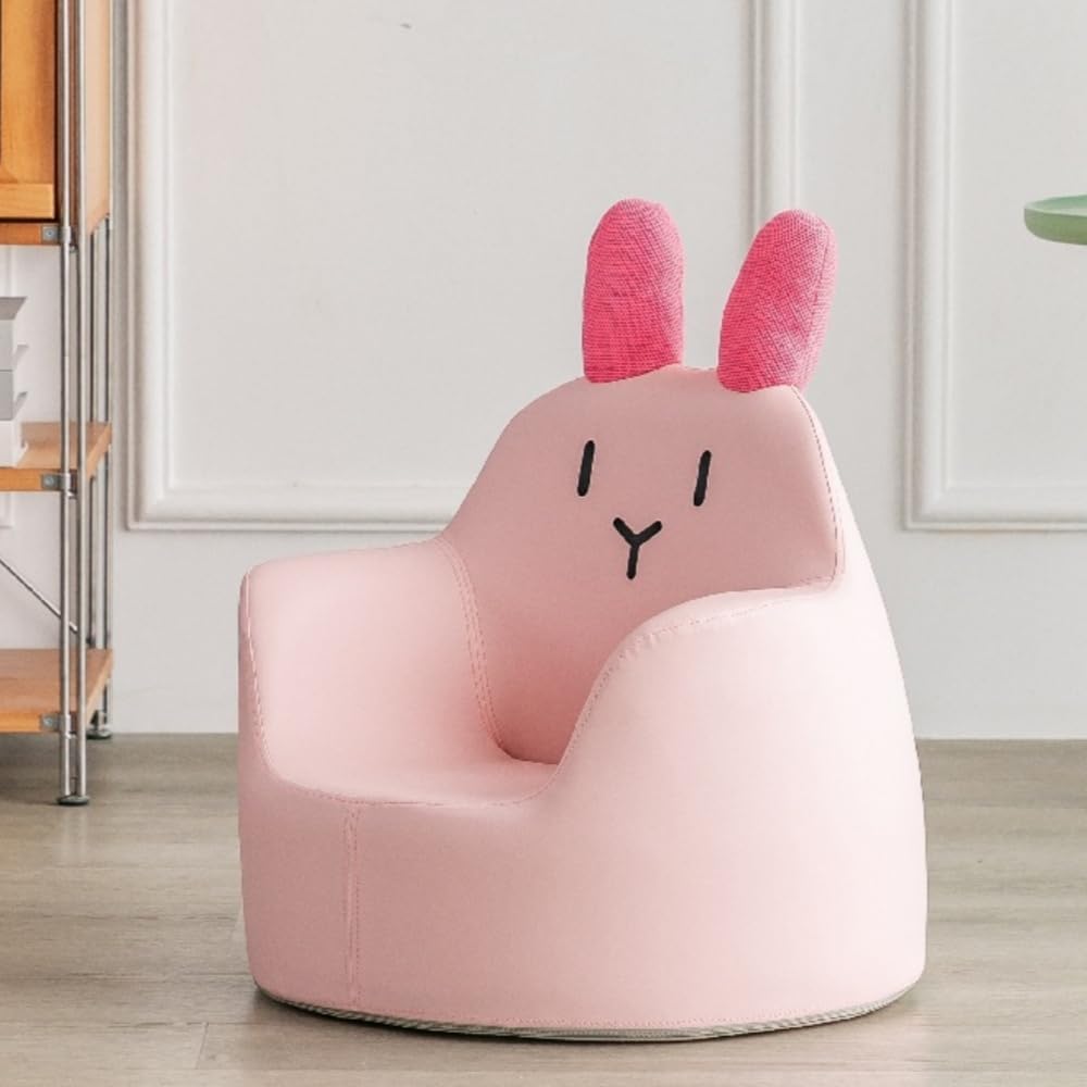 　　　 ◆◇◆売れている秘密◆◇◆ 【掃除便利】日常生活で発生した汚れは濡れた雑巾で拭き取り、その後乾いた雑巾で拭いて乾燥を保ち、頑固な汚れに遭遇した場合は、混合した中性洗剤に浸した雑巾で拭いて、乾いた布で拭いてください。 【座り心地良し】座面はクッション性抜群で、極上の座り心地を提供します。ソファのすべての曲線は人間工学に基づいたデザインに沿っており、赤ちゃんを正しい座り姿勢に導きます、活発な赤ちゃんのためにカスタマイズされたソファです。 【おしゃれなデザイン】Aeroorキッズソファーは、おしゃれなデザインでお部屋のアクセントとしても。高密度ポリウレタンフォームが充填され、一体成型、高反発、長時間座っても崩れません。赤ちゃんの骨格の発達に適しており、脊椎を効果的に保護します。 【1人掛けで小型】1人掛けなので、子供部屋でもスペースをとらない小型サイズが魅力。は子供向けに特別に設計されており、通常のソファとは異なり、サポート力があり、脊椎の発達を効果的に保護し、座り心地が非常に快適です。 【安定したベース】厳選された環境に優しいPUレザー、安全でホルムアルデヒドフリー、クリアな表面の質感、滑らかな手触り、安全で無臭、耐摩耗性、耐傷性があります。各ソファの底部が広いため、重心がより安定して安全になり、転倒を防ぎます。 　　　◆◇◆注意事項◆◇◆ご覧のモニターの環境、撮影環境により実物と色味が異なって見える場合がございます。湿った状態で他のものと擦り合わせると色が移る恐れがあります。濃色品の洗濯時は、白色、淡色と分けて洗ってください。説明 製品仕様 商品名：ソファ サイズ: 50*45cm/52*50cm 重量: 2.6kg/2.8kg 素材: PVC+スポンジ 製品説明： ソファだけでなく、おもちゃとしても使えます。お子様に特別な空間を与え、お子様の幸せな成長に寄り添ってください。かわいいルックスはどこでも撮影できます。弾力性があり、変形せずに長時間座るのに適したポリウレタンフォームコアを選択してください。人間工学に基づいたデザインで後ろ向きにならないようにする。実用性と感性を重視したプレミアムレザー（汚れを分離し、掃除を容易にします）。軽量でインストール不要でいつでもどこでもプレイ可能。子供部屋、保育園、幼稚園、乳幼児親子センターなどに適しています。 誕生日祝い、卒業祝い、子供の日、出産祝い、新築祝い、クリスマスなどのギフトとしても最適です。 この製品についてご質問がある場合は、時間内にご連絡ください。 24時間以内にご返答させていただきます。 この製品をご支援いただきありがとうございます。 ノート： 1.手動測定のため、1〜3cmの誤差が生じる場合があります。 2.光と画面の違いにより、商品の色は写真と多少異なる場合があります。