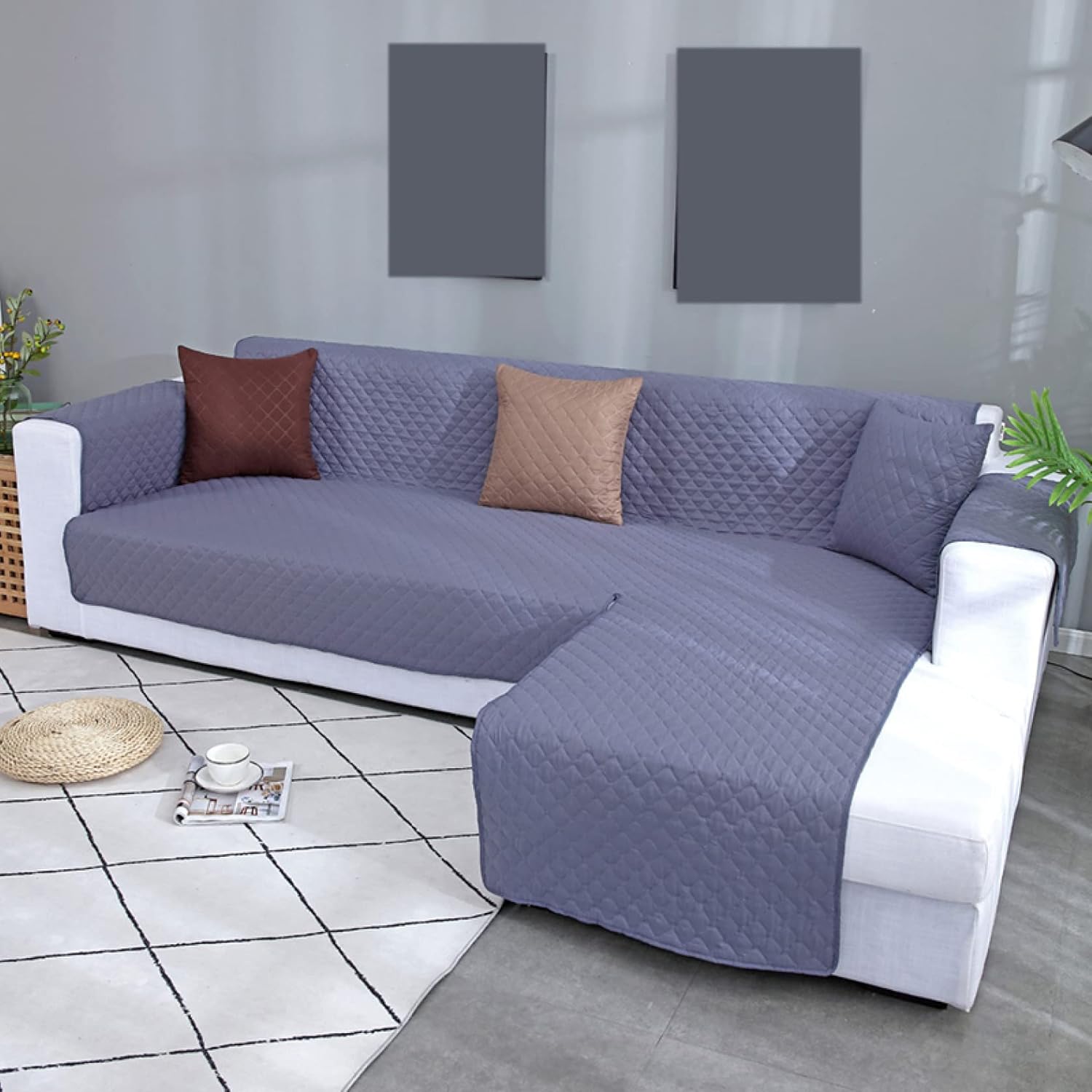 　　　 ◆◇◆売れている秘密◆◇◆ 【商品サイズ】一人掛け：53*190cm 二人掛け：116*190cm137*190cm 三人掛け：167*190cm 四人掛け：198*190cm；L型：200/240cmソファ＋ 150cmソファスツールに適しており、2サイズあります。購入前に測定してください。写真の測定ガイドを参照してください。ソファカバーは、左L字型ソファと右L字型ソファにも適しています。 【耐久性材質】ソファーシーツは素材ポリエステルを採用し。耐磨耗性も良いです。ペット、ほこり、髪の毛、そして子供の落書きやその他の損害からあなたのソファを防ぎます。あなたのソファ/ソファー/アームチェアを汚れ、湿気、髪から守る。 【インテリア】様々な色のソファカバーを選んで自分のリビングを飾ることを容易にするために、様々な家スタイルをサポートする鮮やかな色を提供しています。お好きな色をご自由にお選びいただけます。 【撥水加工&amp;防?水】：液体に汚れたら、すぐにソファーを拭いても濡れません。ジュースやコーヒーなどの液体からソファーを守ります。特に子供やペットのいる家族に適しています。短時間でソファーを保護する効果があることをご理解してください。 【洗濯可能】 絶対に汚したくないソファー。弊店のソファーカバーはお洗濯ももちろんOK！お子様のお菓子のたべこぼしも、ペットの汚れも気にせずにソファでおくつろぎいただけますよ。 　　　◆◇◆注意事項◆◇◆ご覧のモニターの環境、撮影環境により実物と色味が異なって見える場合がございます。湿った状態で他のものと擦り合わせると色が移る恐れがあります。濃色品の洗濯時は、白色、淡色と分けて洗ってください。説明 おしゃれで素敵なソファーカバー、お部屋の家具の色味に合わせてスッキリしたイメージやナチュラルな雰囲気をプラスします。 ソファーにかけるだけで、気軽にお部屋の模様替えを楽しめます。四季節も通用でき?防塵?キズ防止などの機能あり?ペットの足から自宅のソファーをしかっりと保護できます。 【サイズ】 一人掛け：53*190cm 二人掛け：116*190cm/137*190cm 三人掛け：167*190cm 四人掛け：198*190cm 肘付き1人掛け用：広さ53cm×高さ190cm 肘付き2人掛け用：広さ116cm×高さ190cm/広さ137cm×高さ190cm 肘付き3人掛け用：広さ167cm×高さ190cm 肘付き4人掛け用：広さ198cm×高さ190cm L型左右汎用： 200*270：広さ200cm×高さ270cm 240*270：広さ240cm×高さ270cm 広さは両肘を含めない全体の長さになります。 【利点】 ? 具の汚れやペットの毛から保護します： 小さなお子様からペットまで、家族みんなでお使いいただけます。掛けるだけでOKです！ ?撥水加工： 水をはじく撥水加工で、飲み物をこぼしてもすぐに染み込むことがありません。シミになりやすいコーヒーや紅茶をこぼしても安心です。 ?洗える： 通気性のいい生地を採用し、ご家族と一緒気軽にくつろげます。乾きやすく、気軽に洗濯できます。色落ちする恐れがありますので必ず単独洗いでお願いします。 【追加ポイント】 ご購入前に、ソファーのサイズを測ってから、参考サイズに合わせてください肘の長さを測定しなければなりません。2〜3cm程度の誤差に関しましては特に問題ございません。長めに計測していただければ 仮に生地が余ってもその生地を背もたれと座面にある隙間に押し込んむ事で綺麗なシルエットが出来ます。