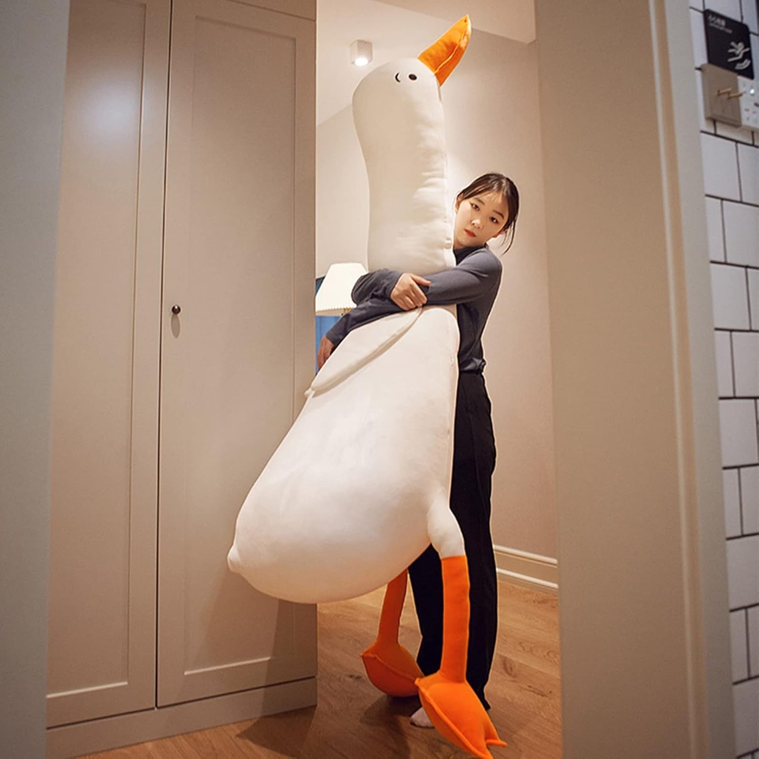 アヒル ぬいぐるみ ガチョウ ぬいぐるみ もちもち お誕生日 出産祝い 贈り物 癒し 弾力 綿入れ 楽しい 6歳 大きい 特大 卒業式 記念日 お誕生日プレゼント お祝い 120cm-190cm 動物