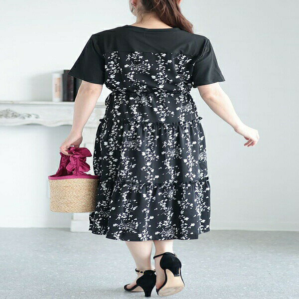 大きいサイズ レディース ワンピース 花柄 切替え ティアード ワンピ 半袖 クルーネック フレア ブラック