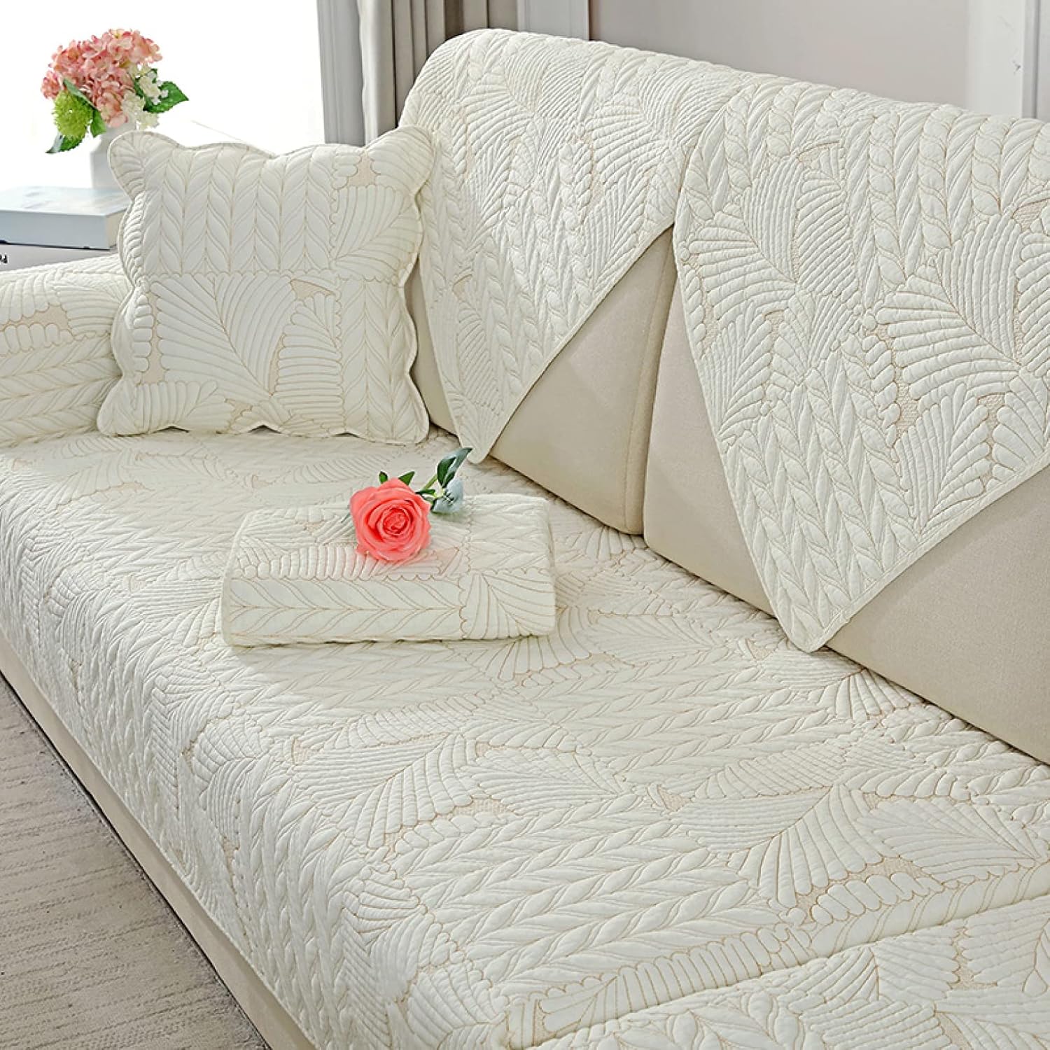 　　　 ◆◇◆売れている秘密◆◇◆ 【適用サイズ】70*70cm 70*90cm 70*120cm 70*150cm 70*180cm 70*210cm 90*70cm 90*90cm 90*120cm 90*160cm 90*180cm 90*210cm 90*240cm 90*260cm 110*110cm 110*160cm 110*180cm 110*210cm 110*240cm ◆素材：綿 弊店の商品が出荷から到着まで約8~10日かかります。祝日のため納期が遅れます。 【存在感溢れふソファカバー】カラフルな生地で、日常生活もより明るく、より鮮やかに。見ているだけで明るく気分になれます。【やさしい座り心地】リラックスに安心感もプラス。清潔感があり、肌触りの良い生地。使う季節を問いません。 【生地】綿布の表面は柔らかく快適で、有害物質は含まれていません。ふわふわしていますので、心地よい感触が得られます。裏側は滑り止めの生地で、ズレにくく、使い便利です！【防塵、防汚れ】ソファーに掛けたり、ソファーの防塵、防汚れ作用を発揮します。カバーが汚れになったら、あらってからきれいになり、長期間使えます。 【多機能】滑り止め効果抜群、高級感有り、オールシーズンにも通用、水洗い可能。折りたたみできるのでかんたんに収納できます。お部屋の雰囲気に合わせて、お好みのカラー?柄を選びいただけます。 【広い使用範囲、四季通用】マルチカバー、ソファカバー、ソファ毛布、ソファタオル、ダブルソファー、シングルソファー、寝椅子、出窓。防塵カーペット、キャンプカーペット、旅行毛布なども使えます。実用性も美観性も備えていて、気軽にお部屋の飾り付けを変える。 　　　◆◇◆注意事項◆◇◆ご覧のモニターの環境、撮影環境により実物と色味が異なって見える場合がございます。湿った状態で他のものと擦り合わせると色が移る恐れがあります。濃色品の洗濯時は、白色、淡色と分けて洗ってください。説明 弊店の商品が出荷から到着まで約8~10日かかります。祝日のため納期が遅れます。 ★デザイン ナチュラル系だけでなく、北欧テイストのお部屋など、 あなたのお部屋にピッタリの色柄がきっと見つかるはず！ ★高品質 高品質の綿で作られたマルチカバーです。細かい織り目は通気性が良いです。柔らかくて手触りは快適にご使用いただけます。 ★防塵、防汚れ ソファーに掛けたり、ソファーの防塵、防汚れ作用を発揮します。 ★お手入れ 手洗いも洗濯機で洗ってもいいで、四季通用できるのソファカバーです！洗濯機で洗う時には、柔らかい程度の洗いを選択してください。 ★広い使用範囲 ダブルソファー、シングルソファー、寝椅子、出窓、ござ、カーペットなどの場合に適用する ◆サイズ 70*70cm 70*90cm 70*120cm 70*150cm 70*180cm 70*210cm 90*70cm 90*90cm 90*120cm 90*160cm 90*180cm 90*210cm 90*240cm 90*260cm 110*110cm 110*160cm 110*180cm 110*210cm 110*240cm ◆素材：綿 取り扱い上の注意 製品が届いてきたら、まず洗浄してから使用するのはお勧めです。 水洗える、滑り止め: 綿素材で出来上がり、ずれにくいで。常温水洗ならドライクリーニングも洗濯機でクリーニングも可能です。 洗濯の際は、他の物への色移りや、ひっかかりを避ける為、必ず単独での洗濯をお願いします。 また、多少の縮み、色落ち、型崩れが発生することがございます。 長時間、水に浸けておいたり濡れたままにせず、速やかに形を整えて陰干ししてください。 綿の糸は特別な処理を行い、堅くなりますが、クリーニングの回数に従って柔らかくなります。 キーワード：1人掛け 2人掛け 3人掛け 4人掛け 北欧風 防塵 キズ防止 滑り止め 洗える ソファー保護 汚れ防止 触り抜群 肌に優しい 四季通用 肘あり 長方形 年中使用 清潔簡単 防塵 洗える チェアカバー 毛布 肘あり ブランケット フロアマット 折り畳み