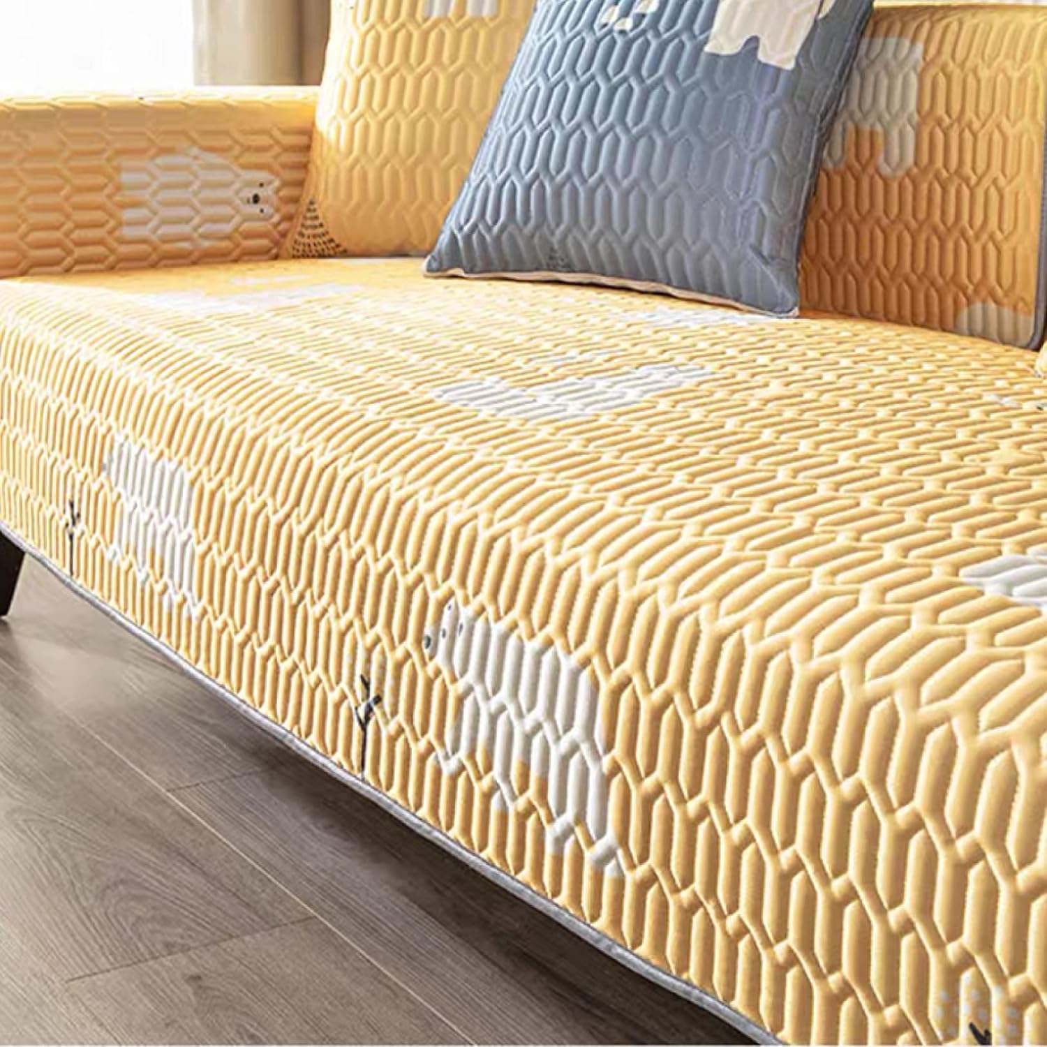 接触冷感 洗える ひんやり 夏用 ソファカバー 1人 2人 3人 4人掛け用 肘付き 肘なし 無地柄 マルチカバー 北欧風 滑り止め 防塵用 おしゃれ 撥水 防水 犬猫用 70*180 傷防止 イエロ