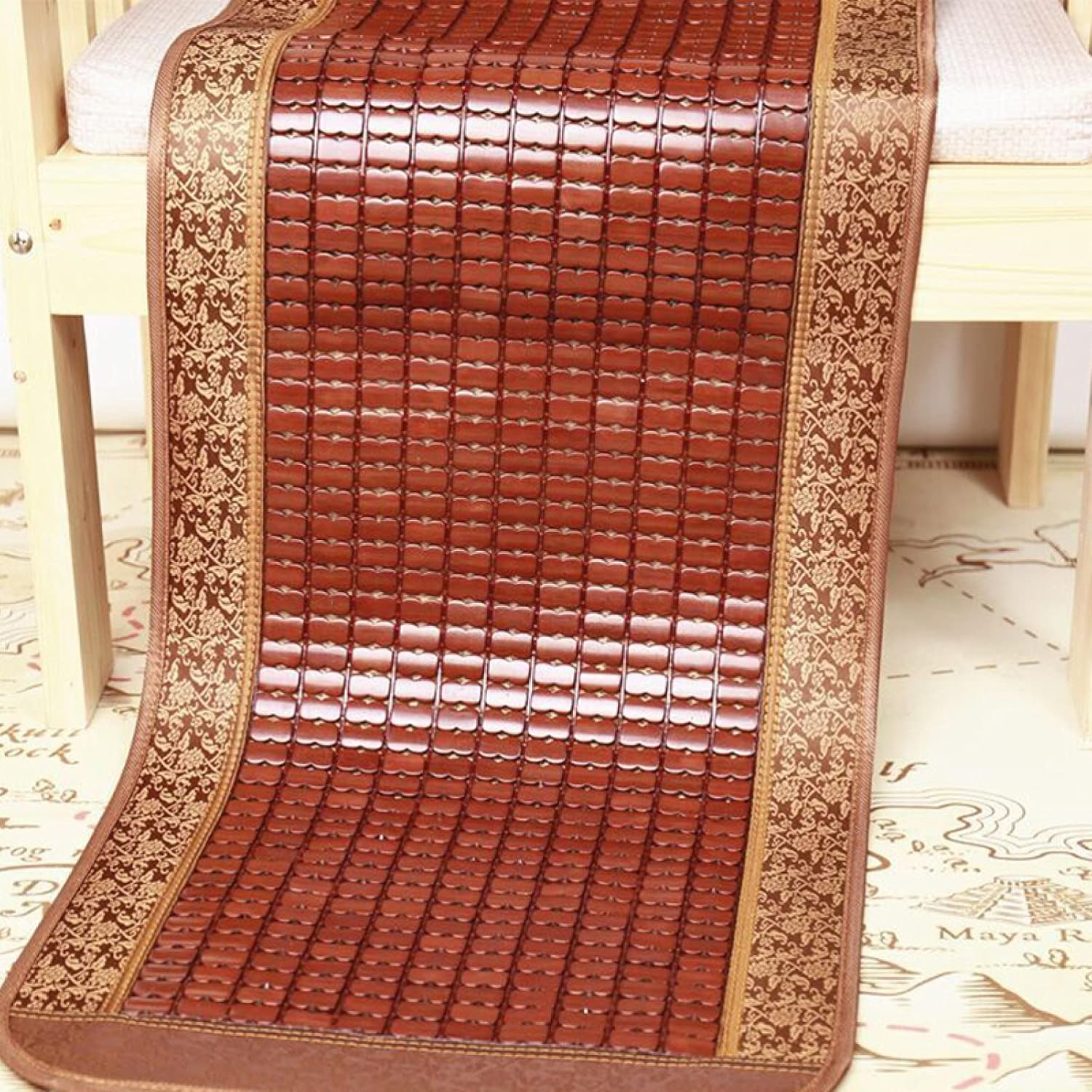 　　　 ◆◇◆売れている秘密◆◇◆ 【素材】私たちのマットは竹で編んだもので、熱を素早く発散し、肌にベタつきません。サラサラッとした涼感を得られます。抗菌?除菌?防虫?消臭効果もあるすぐれもの。 【滑り止め】裏側は滑り止めの顆粒生地で、ずれにくいで、使い便利です！簡単に取り外しが可能です。片付ける時はサッとカバーを外して、ぱぱっと折り畳むだけで収納できます。 【やさしい座り心地】リラックスに安心感もプラス。清潔感があり、肌触りの良い生地。ナチュラルな生地で、型崩れしにくく、バリがなく、肉を挟まない！ 【通用】夏クッション、オフィスチェアクッション、ダイニングチェアシートクッション、夏マット、コンピュータチェアソファマット、寝椅子、出窓。 寝室やリビングルームで使用できる！ 【一枚ずつ販売】セットで販売することなく、1枚で販売しています。好きな色とサイズをご自由に選んで、組み合わせてください。【PS】: This product is sold on a single chip (not a set meal)。 　　　◆◇◆注意事項◆◇◆ご覧のモニターの環境、撮影環境により実物と色味が異なって見える場合がございます。湿った状態で他のものと擦り合わせると色が移る恐れがあります。濃色品の洗濯時は、白色、淡色と分けて洗ってください。説明 ※【一枚ずつ販売】セットで販売することなく、1枚で販売しています。好きな色とサイズをご自由に選んで、組み合わせてください。 【PS】: This product is sold on a single chip (not a set meal)。 購入前自宅ソファーのサイズを測って、15〜20cm上のサイズを購入とオススメです。余裕の部分はソファの隙間に押し込んでください。◆素材 冷感素材を使用しているので熱を素早く発散し、肌にベタつきません。サラサラッとした涼感を得られます◆防塵、防汚れ ソファーに掛けたり、ソファーの防塵、防汚れ作用を発揮します。 カバーが汚れになったら、あらってからきれいになり、長期間使えます。 ソファーにて愛猫や愛犬と一緒に楽しい時間をお過ごすことができましていいね！◆お手入れ簡単！ 汚れた時は、すぐに拭き取って下さい。小さいお子様やペットのいるご家庭でも安心してご使用いただけます。いつも清潔快適にくつろぎ空間を演出してくれるソファーカバーです。 【営業時間と休業日】 　　　平日：9:00　〜　18:00 　　　土曜：9:00　〜　18:00 　　　日曜：休みの日 ※ご覧のモニターの環境、撮影環境により実物と色味が異なって見える場合が御座います。 ※在庫は豊富にご用意しておりますが、突然の品切れの場合もございますので その際はメールにてご連絡させていただきます。