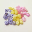 【10%OFFクーポン配布中】シェルのさざれ石 20個セットメール便対応 アクセサリーパーツ ハンドメイド 手芸 クラフト 自然 天然素材 貝 海 サマー ブレ...