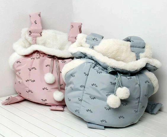 【楽天スーパーSALE】猫バッグ スリング 抱っこ紐 お出かけ抱っこ バッグ ペット 小 飛び出し防止用ストラップ付 裏起毛 ふわふわ 冬防寒 5kgまで対応