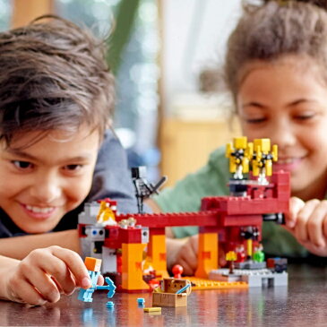 レゴ マインクラフト 21154 ブレイズブリッジでの戦い LEGO Minecraft The Blaze Bridge 【レゴブロック おもちゃ 鑑賞 コレクション プレゼント 誕生日 贈り物 ご褒美】 並行輸入品