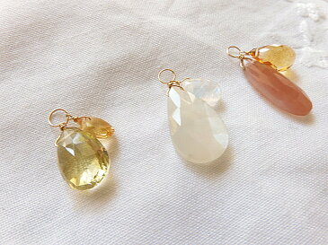 ムーンストーン イエロー天然石 K10 2石チャーム ピアス・ペンダント用 シトリン レモンクォーツ ジュエリー jewelry アクセサリー accessory ゴールドアクセサリー チャーム 宝石 天然石 ファッション 大人コーデ プレゼント ギフト 贈り物 自分へのご褒美 きれい