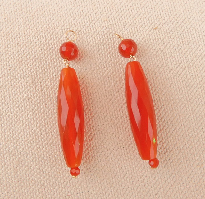 鮮やかなトマトレッド トレンド 10KGF赤めのう ピアスチャーム【秋冬色王道レッド】ペア