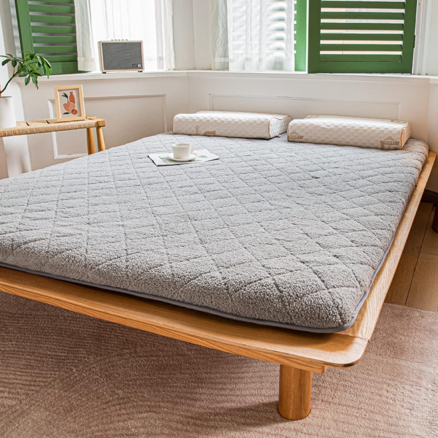マイクロファイバー ベッドパッド シングル 無地 ごろ寝マット 上げ下ろし楽 ぽかぽか 模様替え 幼稚園 清潔感 ぬくふわ グレー 敷パット パッドシーツ 防臭 おねしょ対策 ベーシック 150x20