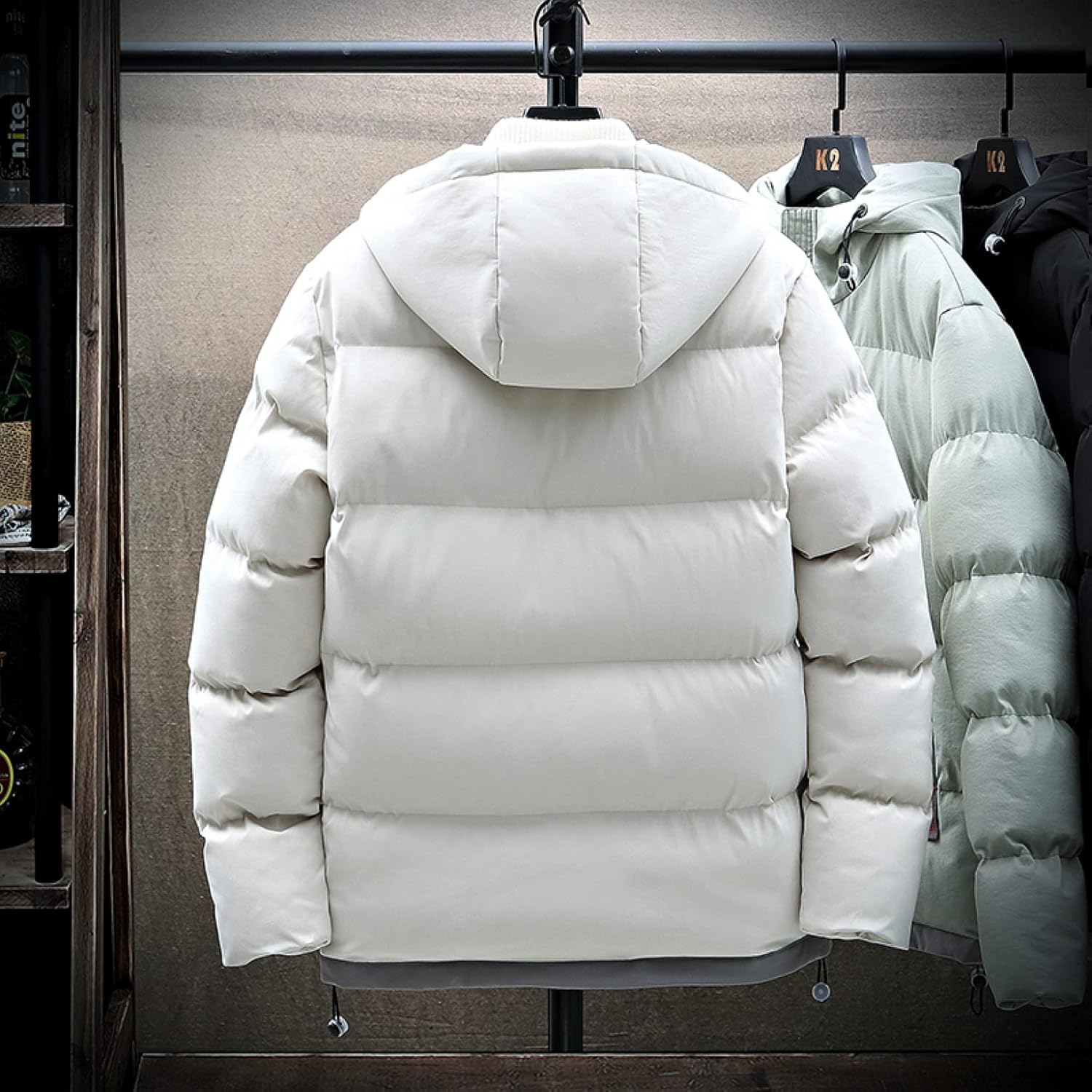 中綿ジャケット ダウンジャケット ダウンコート アウター 服 外套 ジャンパー 厚手 ボリューム 撥水 防風 保温 防寒 動きやすい 柔らかい カジュアル ストリート フード付き 冬物 冬服 オシャレ