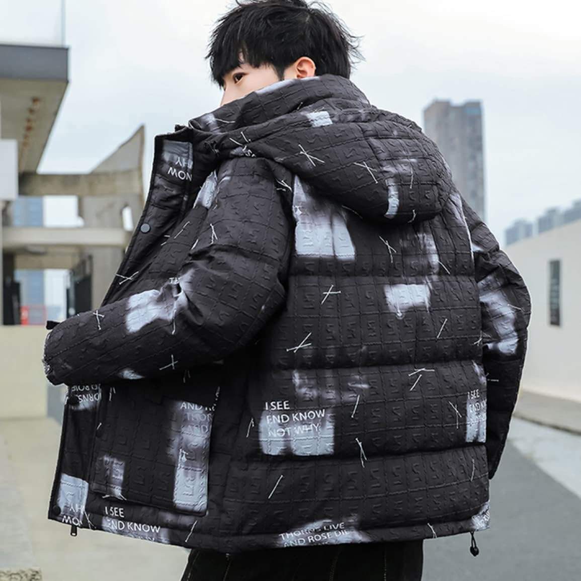 楽天スーパー10%OFF ダウンジャケット メンズ ダウン ジャケット メンズ ポケット付き 軽量 アウターメンズ ダウンジャケット おしゃれ ハイネック 中綿入り メンズ 秋 冬 かっこいい 防寒 大きいサイズ 黒 アウター