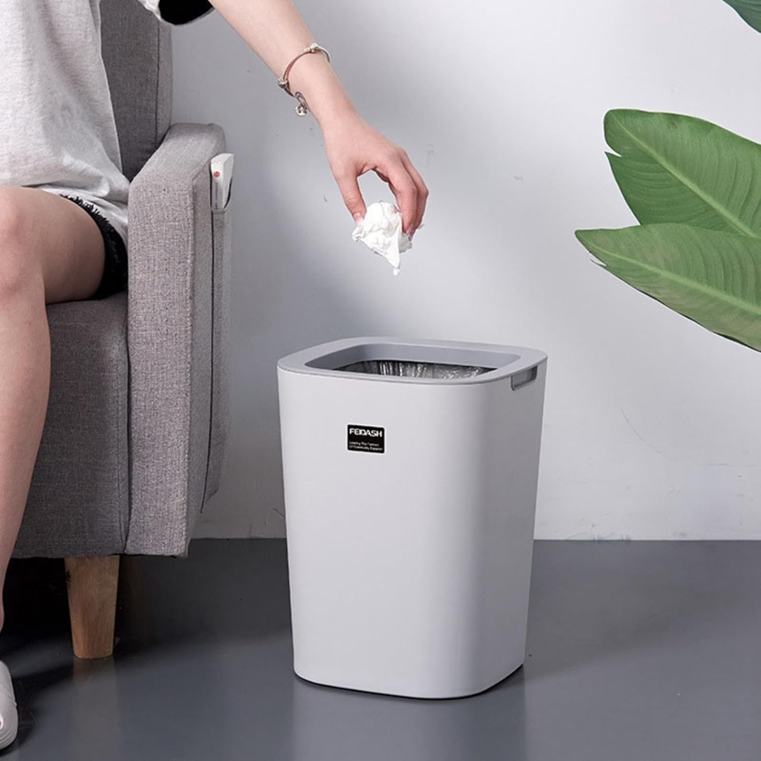 ゴミ箱 フタなし 8L ダストボックス 角型 ごみ箱 ゴミ袋が見えない スリム おしゃれ シンプル 抗菌 部屋 キッチン リビングルーム トイレ 浴室 オフィス用 プラスチック [2]