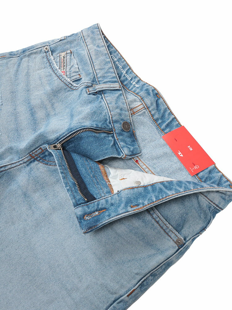 ディーゼル DIESEL ダメージ加工 ジップフライ デニム ショートパンツ D-FIN DSA146210DCBD ブランド メンズ 男性 ボトムス ショートパンツ ジーンズ デニムパンツ 春 夏