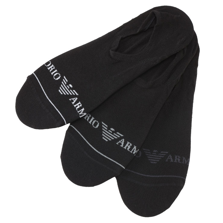 EMPORIO ARMANIはイタリアを代表するデザイナーGiorgio Armaniによるセカンドラインです。ロゴ カバーソックスは、日常使いに最適な3足セットです。甲の部分にさりげなくロゴがあしらわれており、見えない部分にもこだわりを感じさせます。伸縮性に優れたコットンブレンド素材を使用し、快適な履き心地を実現。スニーカーやローファーを履く際に活躍する、汎用性の高いアイテムです。COLORSWhich color are you going to choose?DETAILcollar pocket sleeve button hem printed tag and more...VARIATIONPlain color, barred patterns and all that with check patternsブランドEMPORIO ARMANI (エンポリオアルマーニ)素材綿65％ ポリアミド33％ エラスタン2％生産国トルココメントEMPORIO ARMANIはイタリアを代表するデザイナーGiorgio Armaniによるセカンドラインです。ロゴ カバーソックスは、日常使いに最適な3足セットです。甲の部分にさりげなくロゴがあしらわれており、見えない部分にもこだわりを感じさせます。伸縮性に優れたコットンブレンド素材を使用し、快適な履き心地を実現。スニーカーやローファーを履く際に活躍する、汎用性の高いアイテムです。仕様3足セットサイズ(cm)対応サイズS26-28L28-30