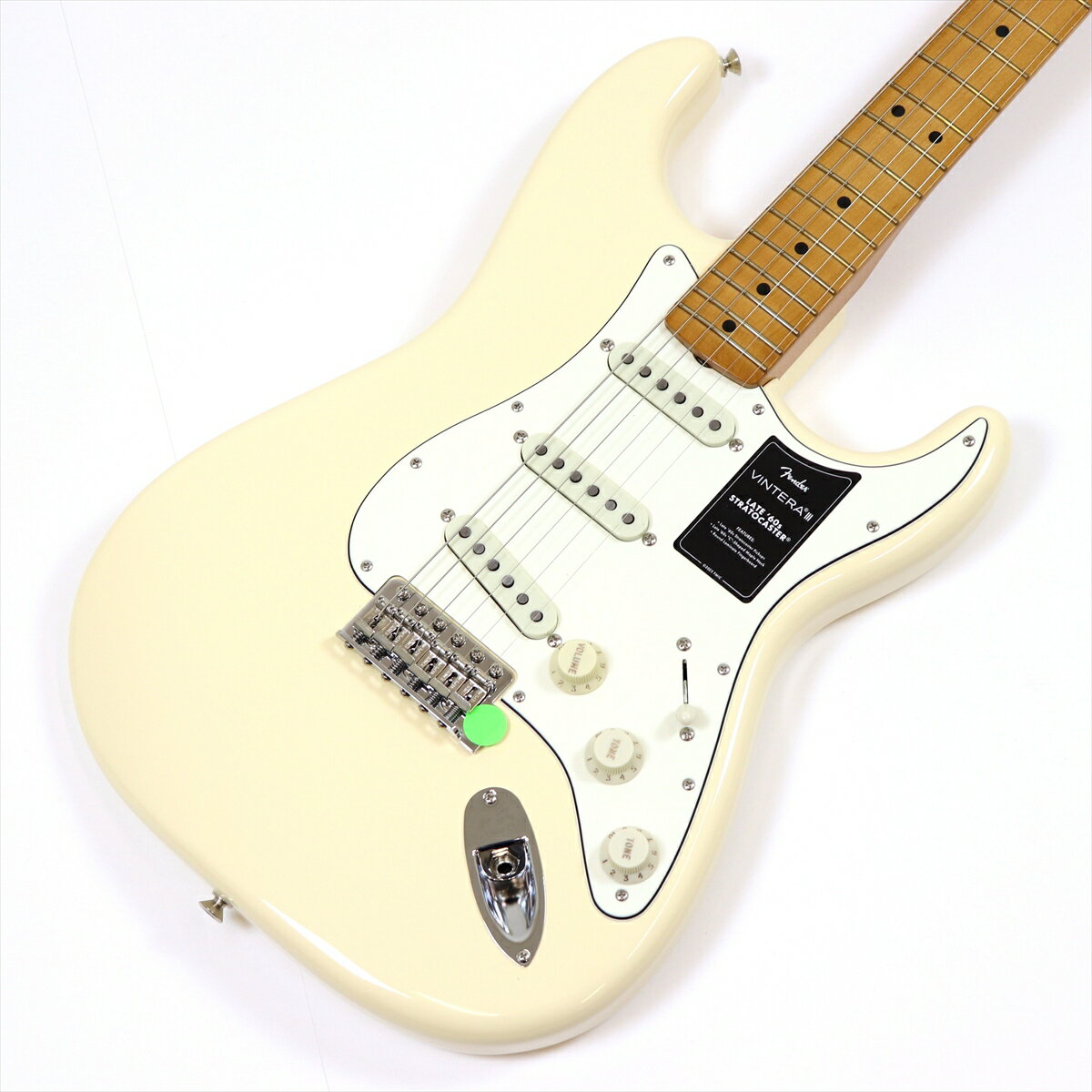 樂天商城 - Fender　Vintera III Late '60s Stratocaster, Maple Fingerboard, Olympic White [MX26015017]