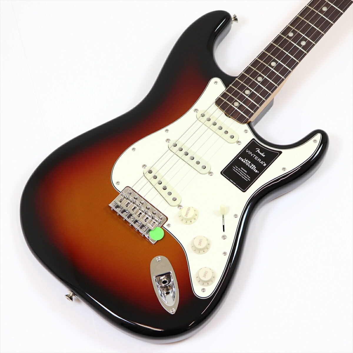 Rakuten - Fender　Vintera III Late '60s Stratocaster, Rosewood Fingerboard, 3-Color Sunburst [MX26003126]