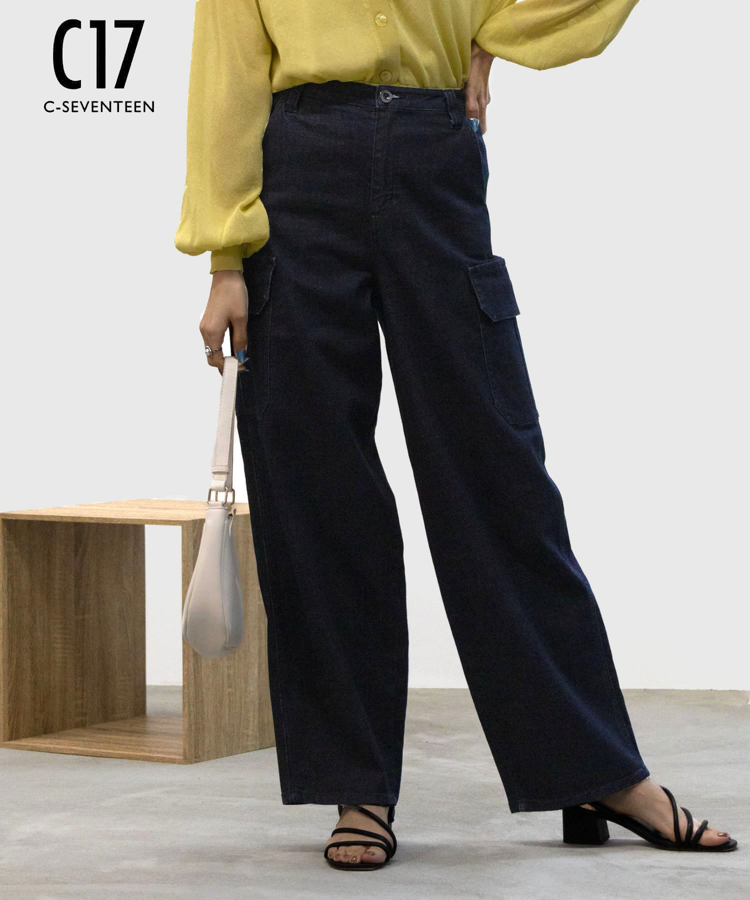 [今だけ！P5倍・まとめ買いクーポン]カーゴパンツ デニムパンツ ジーンズ ジーパン レディース 軽量 ストレッチ 伸縮性 ボトムス フロントジップ 前開き ポケット ロングパンツ