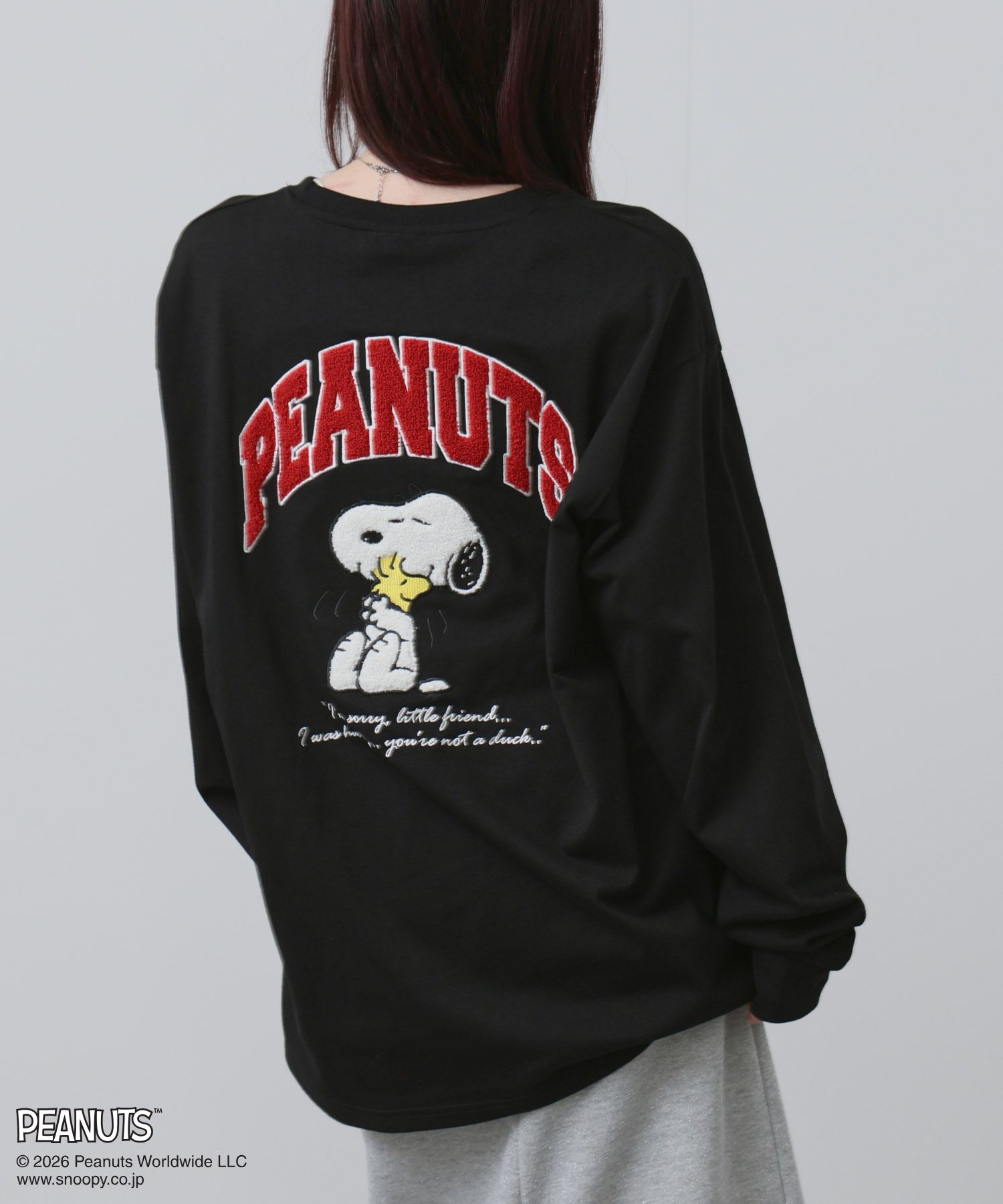 [全品P5倍＆最大25%OFFマラソンクーポン]ピーナッツ スヌーピー PEANUTS SNOOPY Tシャツ メンズ レディース 長袖 ロンT ビッグシルエット 大きめ ゆったり 綿混 トップス ピーナッツ スヌーピー キャラクター 刺繍 黒 クルーネック カットソー ユニセックス